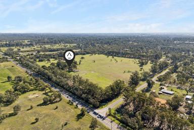 House For Sale - WA - Oakford - 6121 - Space. Freedom. Possibility. (Image 2)
