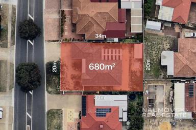 House For Sale - WA - Marangaroo - 6064 - SPACIOUS FAMILY HOME WITH BONUS DEVELOPMENT POTENTIAL!  (Image 2)