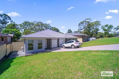 Villa For Lease - NSW - Taree - 2430 - AS NEW FOUR BEDROOM VILLA  (Image 2)