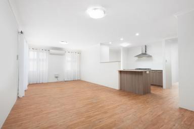 House For Sale - WA - Utakarra - 6530 - DO THE SUMS & THE VALUE HERE BECOMES OBVIOUS  (Image 2)