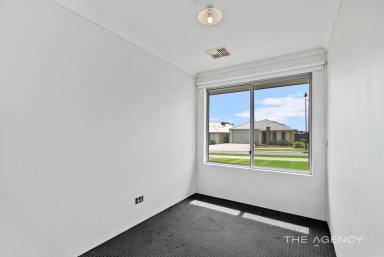 House For Sale - WA - Lakelands - 6180 - Spacious Family Living with Endless Potential!  (Image 2)
