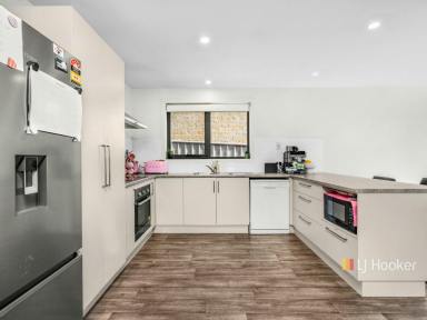 Unit For Sale - TAS - Miandetta - 7310 - Convenience And Security – The Investors Dream!  (Image 2)