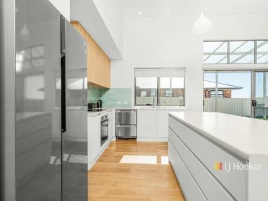 House For Sale - TAS - East Devonport - 7310 - Life is Better at Beachrock  (Image 2)