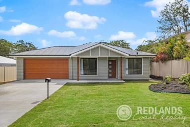 House For Sale - QLD - Russell Island - 4184 - Modern Island Living at the North End of Russell Island  (Image 2)
