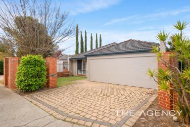 Villa For Sale - WA - Hammond Park - 6164 - Stylish, Secure & Effortless Living (Image 2)