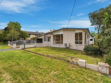House For Sale - TAS - Berriedale - 7011 - Freshly Updated, Exceptionally Convenient  (Image 2)