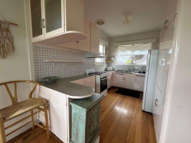 House For Lease - TAS - Deloraine - 7304 - Beautiful Home in the Heart of Deloraine  (Image 2)