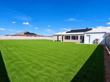 House For Sale - NSW - Jindera - 2642 - Brand-New Afonso Home with Style and Space  (Image 2)