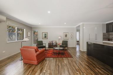 Unit For Sale - QLD - Rangeville - 4350 - Spacious and private free standing villa - No body corporate fees  (Image 2)