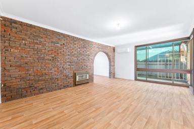 House For Sale - VIC - Mildura - 3500 - SOLID BONES AND SPACIOUS ROOMS  (Image 2)