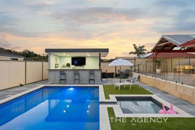 House For Sale - WA - Kinross - 6028 - Entertainer's Dream, Family Approved  (Image 2)