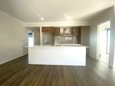 House For Lease - VIC - Echuca - 3564 - Easy Living in the Yallarah Estate  (Image 2)