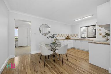 House For Sale - NSW - Lithgow - 2790 - Renovated Double Brick Beauty with Rear Lane Access  (Image 2)