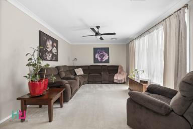 House For Sale - NSW - Wallerawang - 2845 - Space, Comfort & Lake Wallace Views (Image 2)