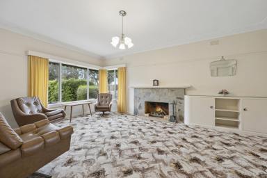 House For Sale - VIC - Lismore - 3324 - What's Old is New Again  (Image 2)