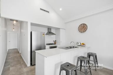 House For Sale - WA - Caversham - 6055 - THE CAVERSHAM LIFESTYLE AWAITS!  (Image 2)