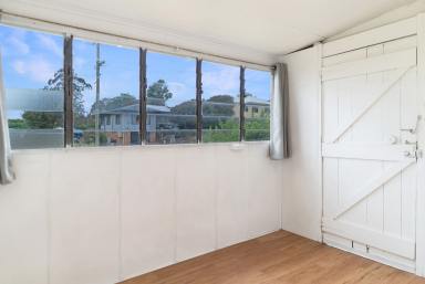 Unit For Lease - QLD - Newtown - 4350 - A Well-Maintained Complex  (Image 2)
