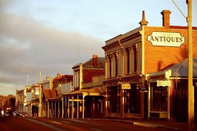 Business For Sale - VIC - Kyneton - 3444 - A popular, well-established café in the heart of the Victorian Goldfields.  (Image 2)