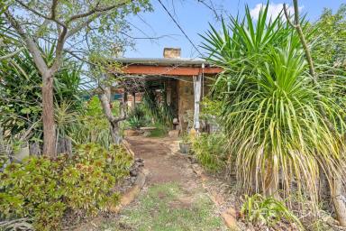 House For Sale - WA - Muchea - 6501 - Charming Cottage  (Image 2)