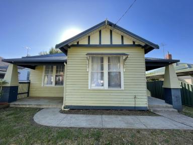 House Leased - VIC - Hamilton - 3300 - Tidy Family Home  (Image 2)