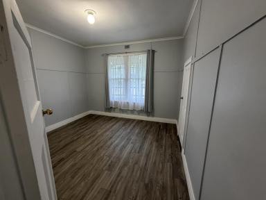 House For Lease - VIC - Hamilton - 3300 - Tidy Family Home  (Image 2)