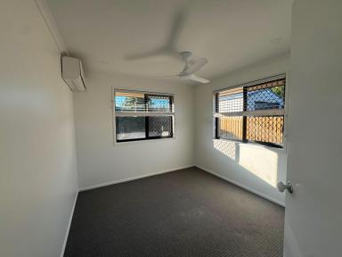 House Leased - QLD - Blacks Beach - 4740 - 4 Bedroom Family Home in Blacks Beach!  (Image 2)
