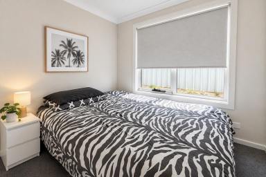 Unit For Sale - TAS - Somerset - 7322 - LIfestyle LIving!  (Image 2)