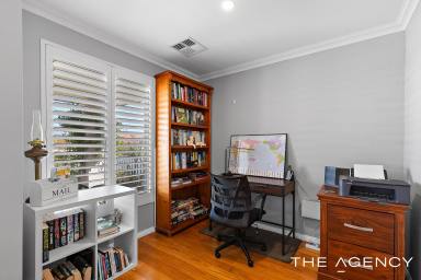House For Sale - WA - Atwell - 6164 - A Great Home in an Exceptional Location (Image 2)
