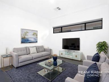 House For Sale - WA - Dayton - 6055 - 2026 Built!! A dedicated theatre room!!! (Image 2)