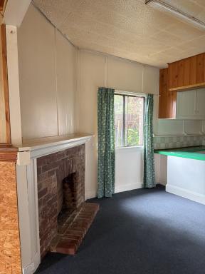 House For Lease - TAS - Queenstown - 7467 - Cosy one bedroom home in gorgeous Queenstown  (Image 2)