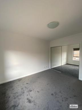 Unit For Lease - NSW - Wollongong - 2500 - Recently Renovated 2 Bedroom CBD Unit  (Image 2)
