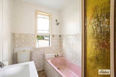 House For Lease - NSW - Warilla - 2528 - 3 Bedroom Home with Yard! (Image 2)