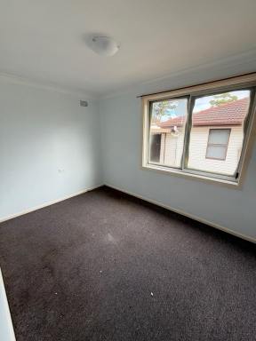 House For Lease - NSW - Warilla - 2528 - 3 Bedroom Home with Yard!  (Image 2)
