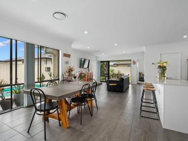 House For Sale - NSW - Old Bar - 2430 - A Modern Home With All The Extras  (Image 2)