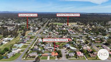House For Sale - NSW - Howlong - 2643 - VERSATILE FAMILY LIVING  (Image 2)