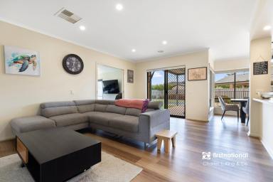 House For Sale - VIC - Echuca - 3564 - Exceptional Family Living with a Poolside Lifestyle  (Image 2)