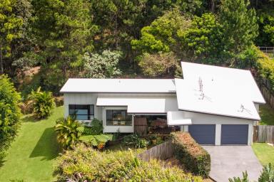 House For Sale - QLD - Eumundi - 4562 - Spacious Home with Outstanding Dual Living Potential  (Image 2)