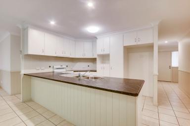 Unit For Lease - QLD - Newtown - 4350 - Neat & Sweet in a Quiet Street  (Image 2)