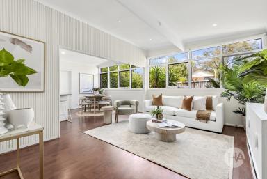 House For Sale - VIC - Frankston - 3199 - Spacious Family Living with Lockup Garage  (Image 2)