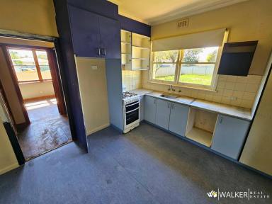 House For Sale - VIC - Tongala - 3621 - EOI: CLOSES 5PM MONDAY 9TH NOVEMBER 2026  (Image 2)