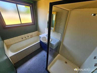 House For Sale - VIC - Tongala - 3621 - EOI: CLOSES 5PM MONDAY 9TH NOVEMBER 2026  (Image 2)