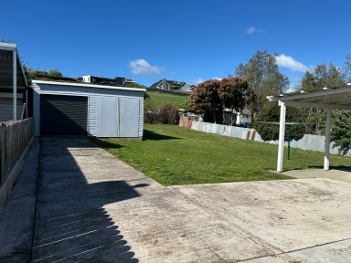 House For Lease - TAS - Deloraine - 7304 - Discover Your Dream Home at 49 West Barrack Street, Deloraine!  (Image 2)