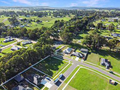 Residential Block For Sale - VIC - Nicholson - 3882 - READY TO BUILD  (Image 2)