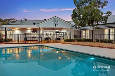 House For Sale - VIC - Echuca - 3564 - River Lifestyle, Family Space & an Acre to Enjoy  (Image 2)