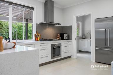House For Sale - VIC - Echuca - 3564 - River Lifestyle, Family Space & an Acre to Enjoy  (Image 2)
