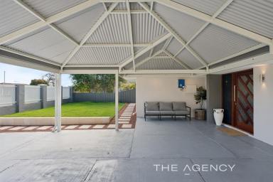 House For Sale - WA - Padbury - 6025 - All of the Sparkle, None of the Stress! (Image 2)