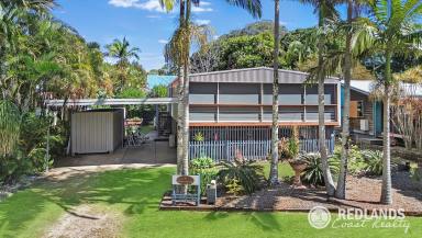 House For Sale - QLD - Karragarra Island - 4184 - Karrasmatic – Renovated Island Living with Space for the Boat, Motorhome & More (Image 2)