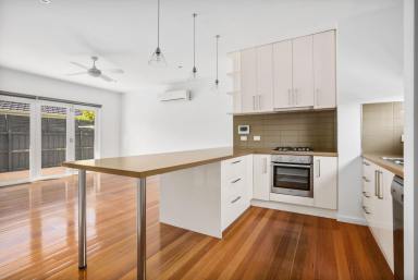 House For Lease - VIC - Clayton South - 3169 - MODERN TOWNHOUSE | OUTDOOR DECK| CLOSE TO SHOPE  (Image 2)