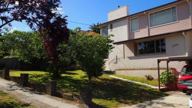 Flat For Lease - TAS - Lindisfarne - 7015 - 3 bedroom ground floor Unit  (Image 2)