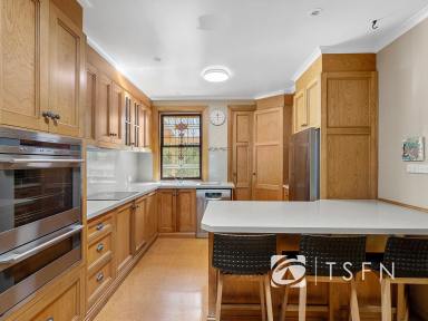 House Tender - VIC - Maiden Gully - 3551 - THE ULTIMATE LIFESTYLE RETREAT — SPACE, SECLUSION & NATURE (Image 2)